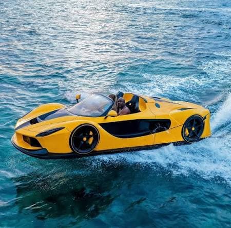How many passengers can a jet car hold — WaterBoatCar Rolls-Royce-inspired jetcar with passengers on the water